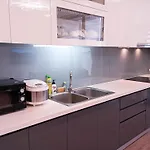 Luxury 2BR Apartment @ Vinhomes Metropolis Hanoi